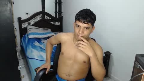 mr_cock_28 online show from February 12, 8:59 am
