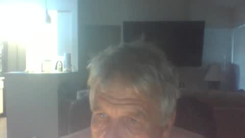 Snapshot of mr_earp2001 chatting on January 16, 4:18 pm Get on my Harley ... Headed down the Highway to HELL online show from January 16, 4:18 pm