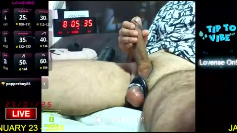 Snapshot of mr_edging741 chatting on January 23, 11:05 pm David online show from January 23, 11:05 pm