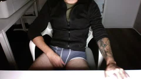 Snapshot of mr_gi89 chatting on September 26, 8:02 pm mr_gi89 online show from September 26, 8:02 pm