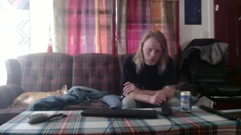 Snapshot of mr_happy12 chatting on October 1, 9:32 pm mr_happy12 online show from October 1, 9:32 pm