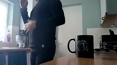 mr_i_ online show from January 20, 11:24 am