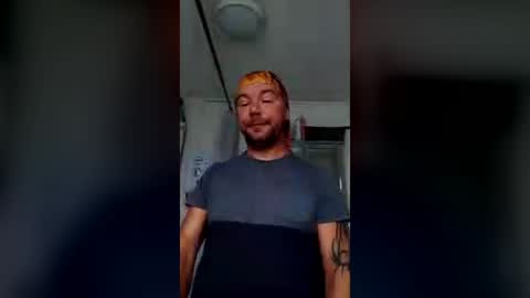 Snapshot of mr_i_ chatting on June 16, 7:33 am mr_i_ online show from June 16, 7:33 am