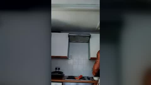 Snapshot of mr_i_ chatting on July 7, 10:19 am mr_i_ online show from July 7, 10:19 am
