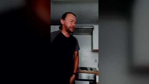 Snapshot of mr_i_ chatting on July 27, 10:00 am mr_i_ online show from July 27, 10:00 am