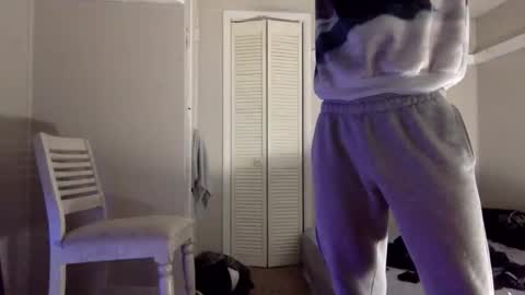 whateveryouwant online show from January 24, 8:02 am