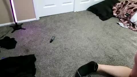 whateveryouwant online show from February 26, 6:21 pm