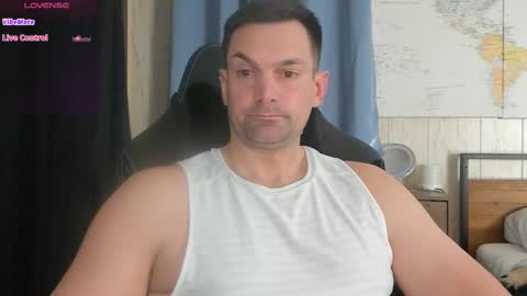 Snapshot of mr_mac69 chatting on February 6, 9:28 pm Cam online show from February 6, 9:28 pm