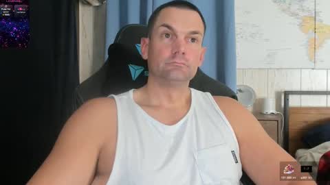 Snapshot of mr_mac69 chatting on October 14, 8:42 pm Cam online show from October 14, 8:42 pm