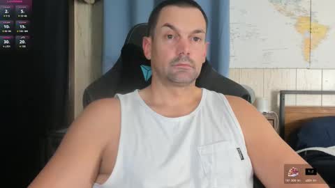 Snapshot of mr_mac69 chatting on November 13, 12:09 am Cam online show from November 13, 12:09 am