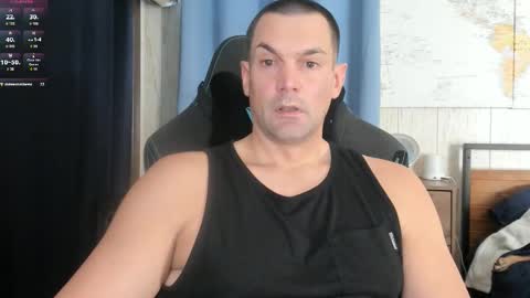 Cam online show from December 20, 6:04 pm