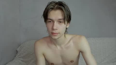 Snapshot of mr_makentoshi chatting on July 24, 8:56 am Makentoshi online show from July 24, 8:56 am