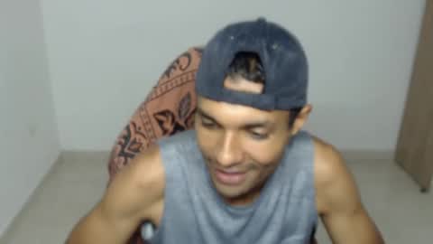 Snapshot of mr_max__ chatting on November 8, 12:49 pm Max online show from November 8, 12:49 pm