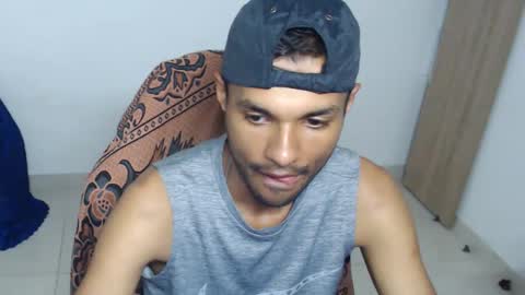 Snapshot of mr_max__ chatting on February 1, 12:48 pm Max online show from February 1, 12:48 pm