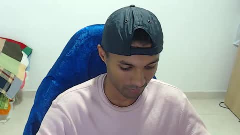 Snapshot of mr_max__ chatting on February 17, 5:30 pm Max online show from February 17, 5:30 pm