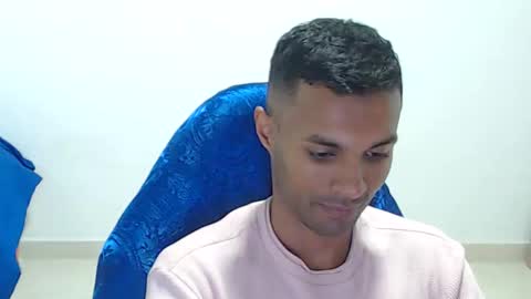 Snapshot of mr_max__ chatting on February 23, 6:27 pm Max online show from February 23, 6:27 pm