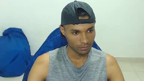 Snapshot of mr_max__ chatting on March 8, 1:26 pm Max online show from March 8, 1:26 pm