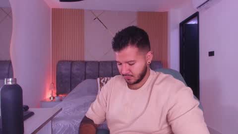 MIKEE online show from February 11, 3:11 am