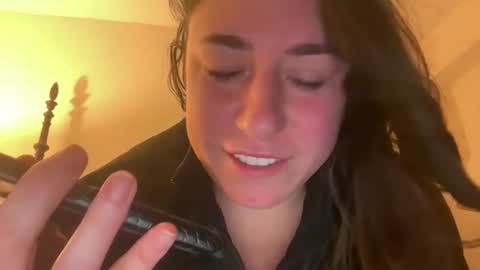 Mr  Mrs Glitter online show from February 3, 2:53 am