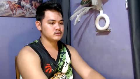 mr_olivercummerx online show from April 6, 4:46 am