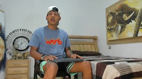 Snapshot of mr_stiven_ chatting on April 19, 4:12 am mr_stiven_ online show from April 19, 4:12 am