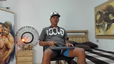 Snapshot of mr_stiven_ chatting on May 6, 2:40 am mr_stiven_ online show from May 6, 2:40 am