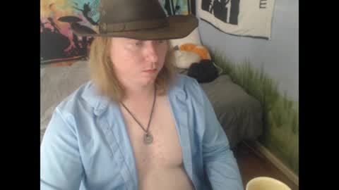 mr_strawberry online show from March 24, 6:35 pm