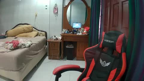 Snapshot of mr_thick89 chatting on January 23, 8:46 am mr_thick89 online show from January 23, 8:46 am