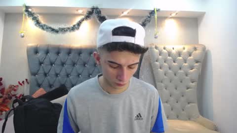 Snapshot of mr_williseo chatting on January 7, 7:06 pm williseo online show from January 7, 7:06 pm