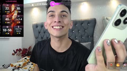 Snapshot of mr_williseo chatting on January 22, 4:44 am williseo online show from January 22, 4:44 am