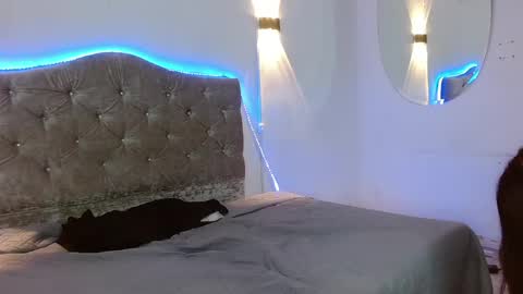 mrandmrvlxencs online show from May 28, 4:04 pm