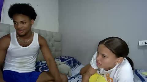 Snapshot of mrandms01 chatting on May 29, 12:52 am mrandms01 online show from May 29, 12:52 am
