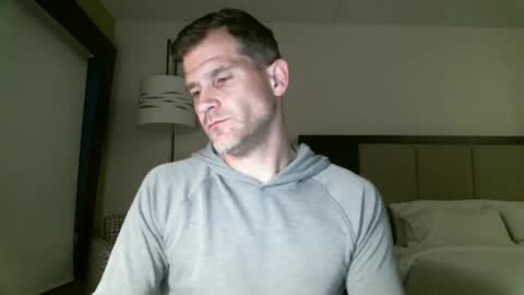 Snapshot of mrasstastix chatting on February 10, 4:05 am MrAsstastix online show from February 10, 4:05 am