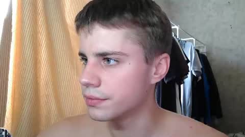 Snapshot of mrbepsik chatting on July 15, 11:26 am Mr Roman online show from July 15, 11:26 am