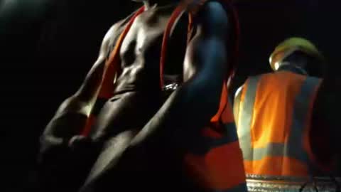 Snapshot of mrbigdiq chatting on January 10, 2:04 am MrBigDiQ1 online show from January 10, 2:04 am