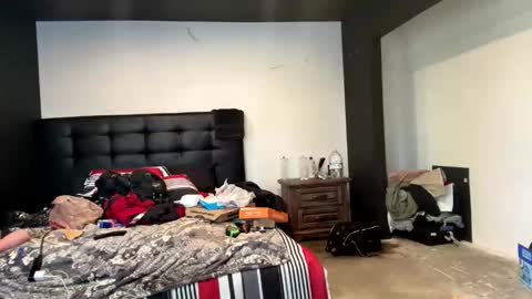Snapshot of mrbigdthomas chatting on March 15, 3:40 pm MrBigDThomas online show from March 15, 3:40 pm