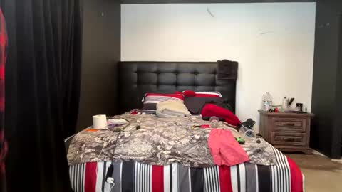 Snapshot of mrbigdthomas chatting on March 16, 6:34 pm MrBigDThomas online show from March 16, 6:34 pm