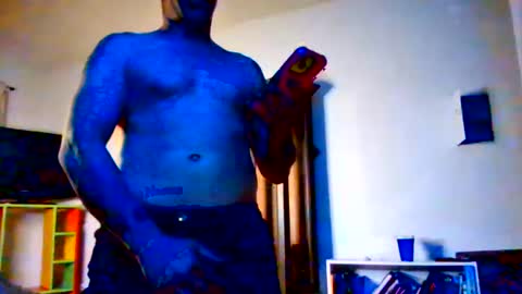 Snapshot of mrbigfitzwell chatting on August 2, 4:11 am mrbigfitzwell online show from August 2, 4:11 am