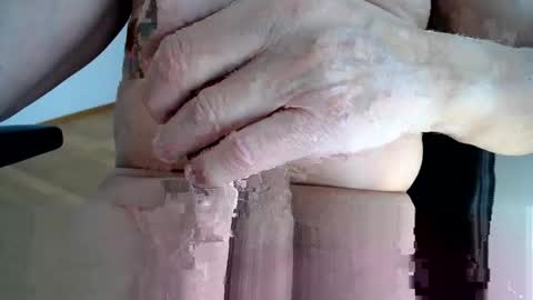 Snapshot of mrbillxxx chatting on March 6, 12:52 pm mrbillxxx online show from March 6, 12:52 pm