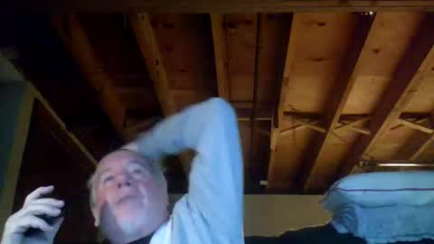 Snapshot of mrblade666 chatting on April 21, 11:18 pm mrblade666 online show from April 21, 11:18 pm