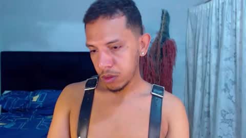 Snapshot of mrchrisdaniel chatting on May 8, 12:05 am Christtofer online show from May 8, 12:05 am