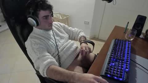 Snapshot of mrclean_97 chatting on January 2, 7:51 pm GoodBoy online show from January 2, 7:51 pm