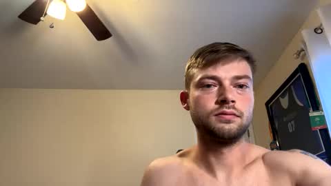 Snapshot of mrcoolguy68 chatting on June 10, 4:28 pm mrcoolguy68 online show from June 10, 4:28 pm