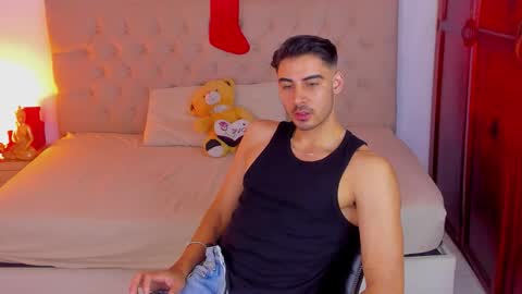 mr disan online show from December 23, 1:03 am