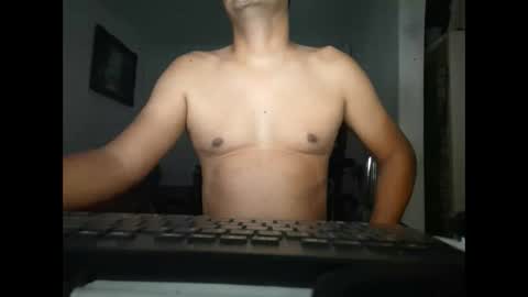Snapshot of mrdongato01 chatting on January 2, 9:54 am Gato online show from January 2, 9:54 am