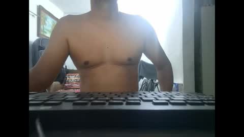 Snapshot of mrdongato01 chatting on February 3, 3:09 am Gato online show from February 3, 3:09 am