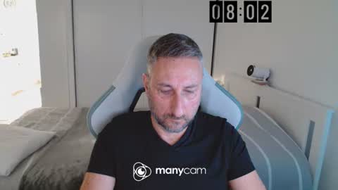 Snapshot of mrdr000 chatting on March 24, 7:02 am mrdr000 online show from March 24, 7:02 am