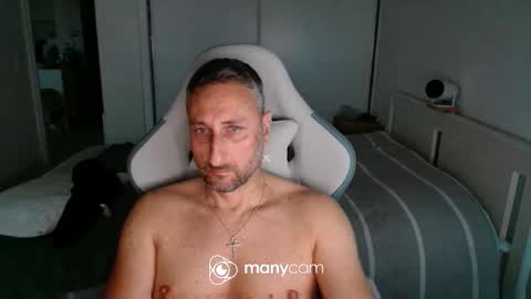 Snapshot of mrdr000 chatting on April 29, 6:47 pm mrdr000 online show from April 29, 6:47 pm
