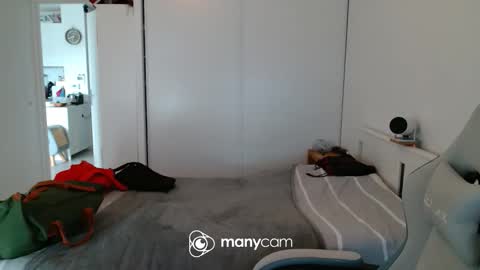 Snapshot of mrdr000 chatting on May 3, 3:18 pm mrdr000 online show from May 3, 3:18 pm