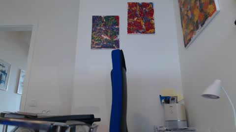 MrJohnsen1975 online show from August 9, 1:16 pm